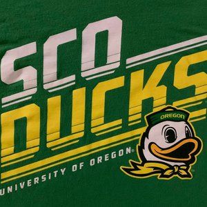 Oregon Ducks V-Neck T-Shirt. Women's Large. Fanatics.